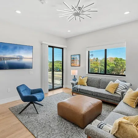 Jeannies 2-2 Sunrise Suite At Wave Haven